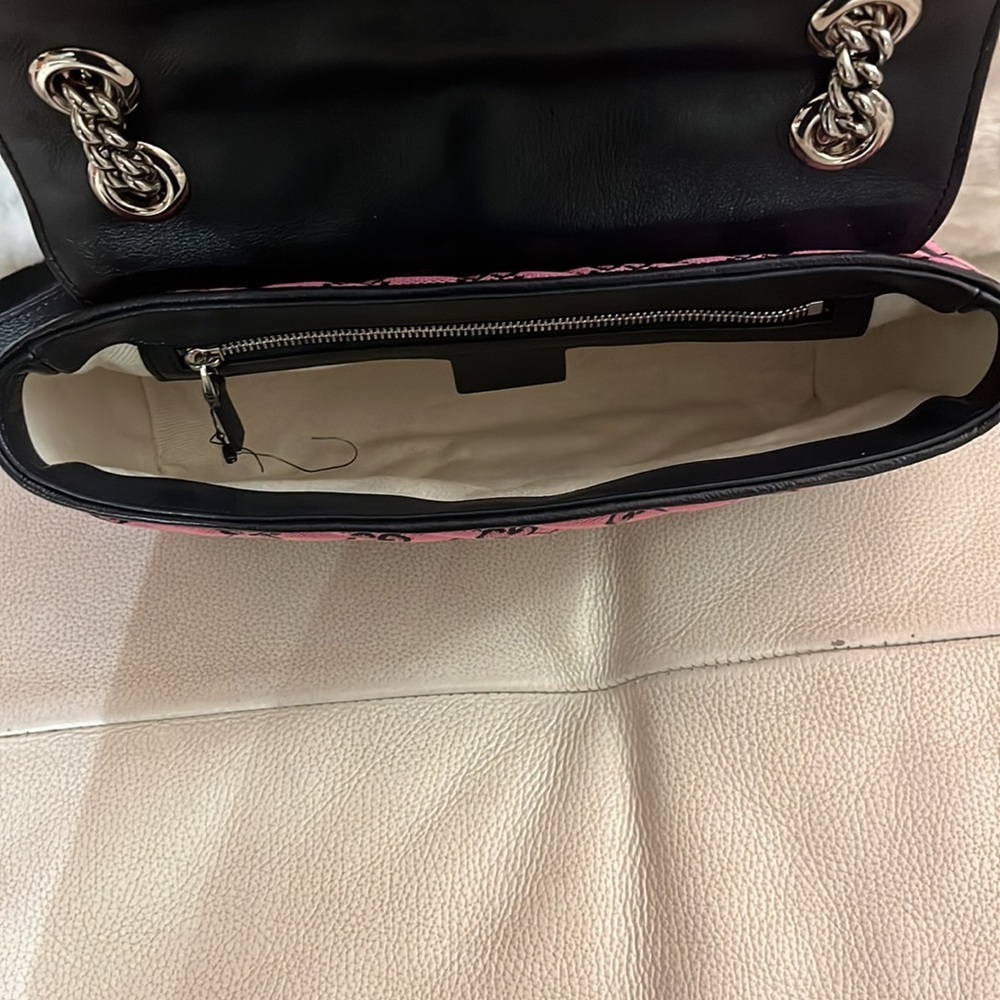 Gucci Small pink GG supreme crossbody shoulder bag NWB - Picture 9 of 9